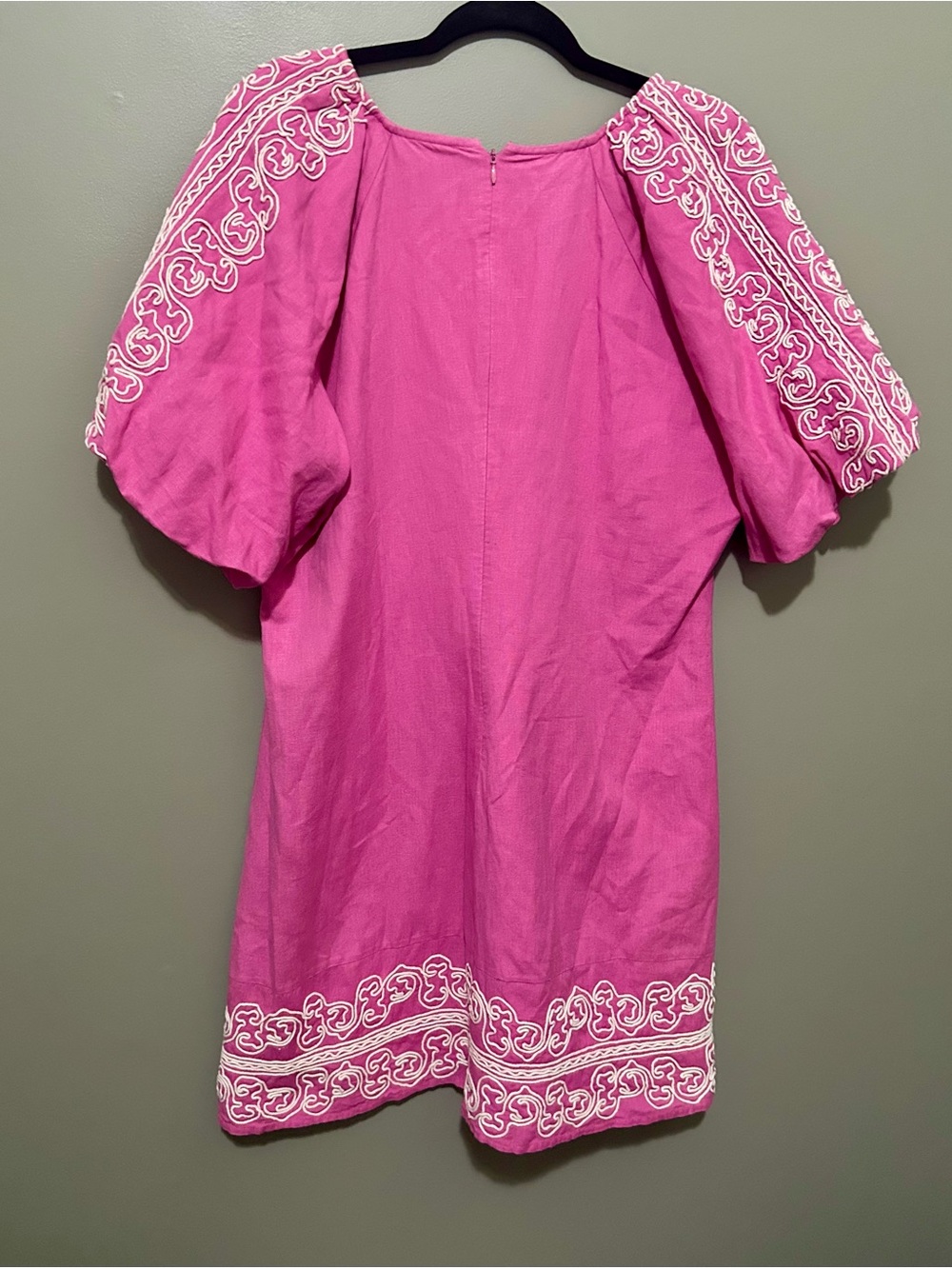 Anna Cate V-Neck Pink Embroidered Short Sleeve Dress - Picture 3 of 4